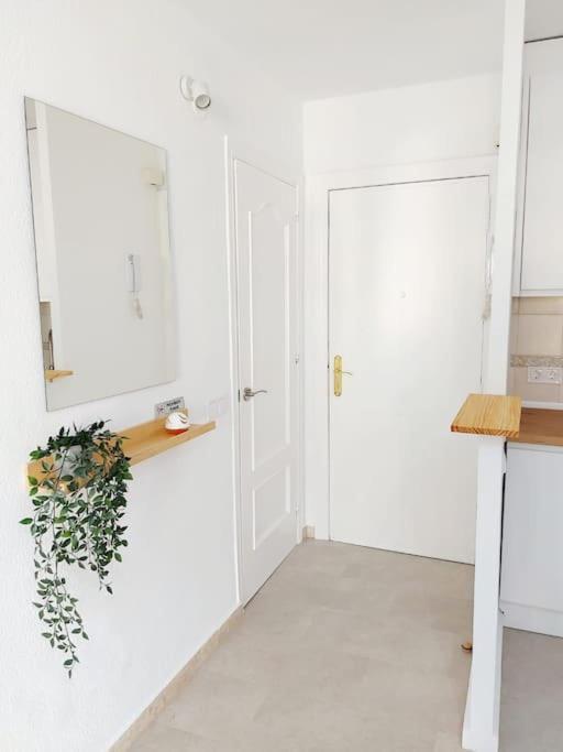 Nice Flat Close To The Centre Malaga Exterior photo
